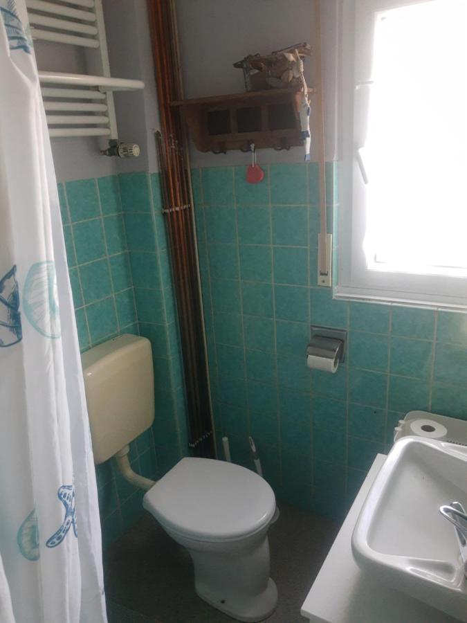 קלן Gartenzimmer Mit Strassenbahn Zu Dom Und Messe מראה חיצוני תמונה
