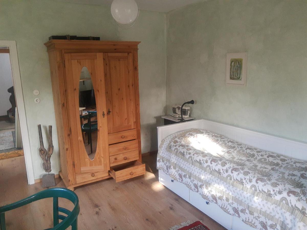 קלן Gartenzimmer Mit Strassenbahn Zu Dom Und Messe מראה חיצוני תמונה